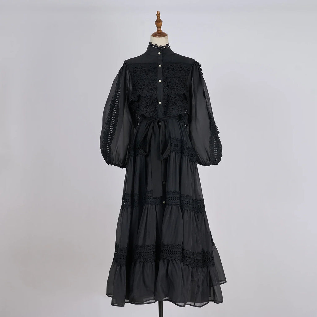 Valentina | Vestido Longo em Renda Artesanal com Aplicação de Pérolas