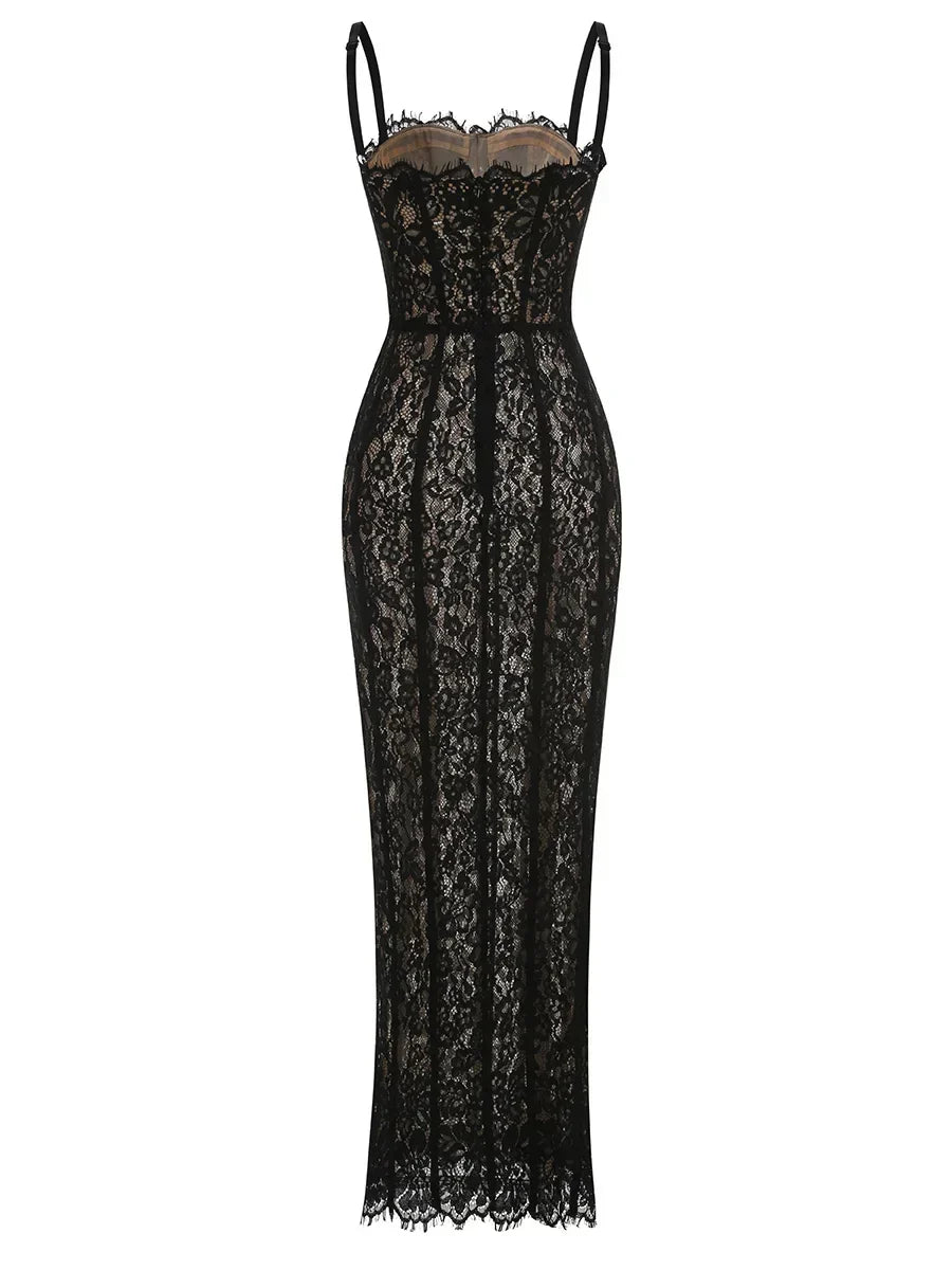 Vestido Longo Escultural com Decote Quadrado e Renda Nobre