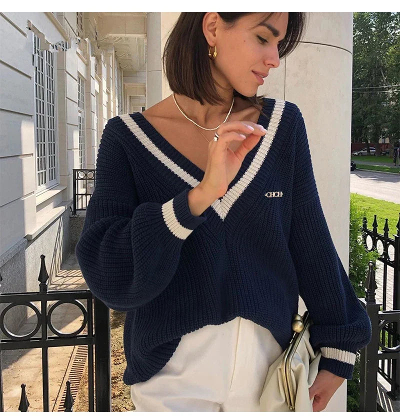 Suéter CHCH Feminino Elegance — Tricot Refinado com Design Atemporal para Looks Sofisticados