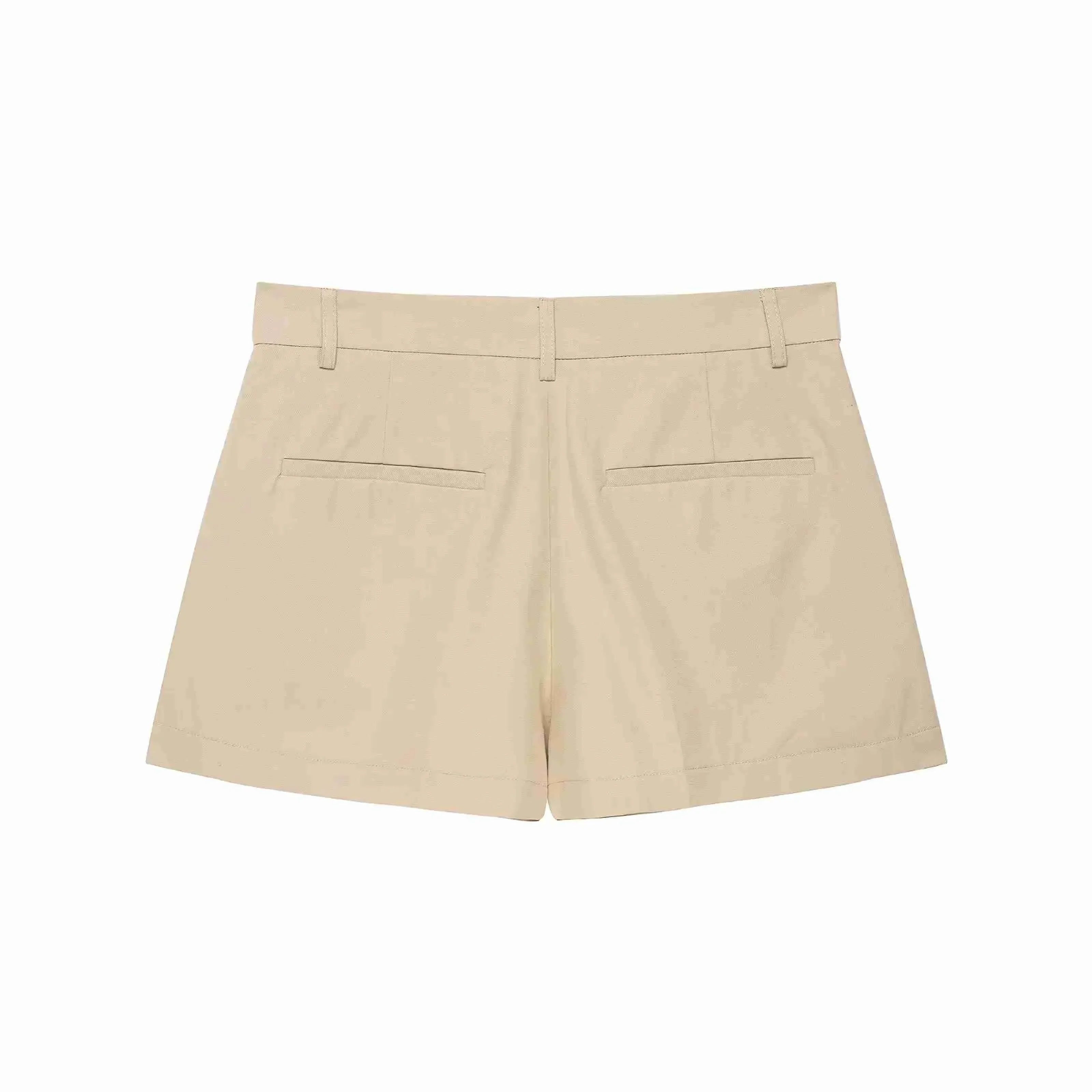 Conjunto Streetwear Elegante: Casaco Estruturado com Cinto e Shorts de Alfaiataria