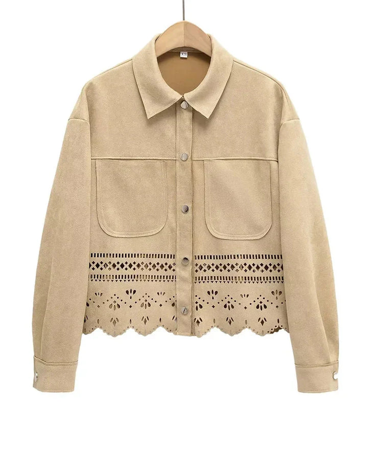 Dandara | Casaco Cropped Bege com Detalhes Vazados e Design Autoral