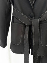 Conjunto de Alfaiataria: Blazer Acinturado com Cinto e Calça Reta
