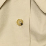 Jaqueta Estilo Bomber com Detalhes Plissados e Abotoamento Simples