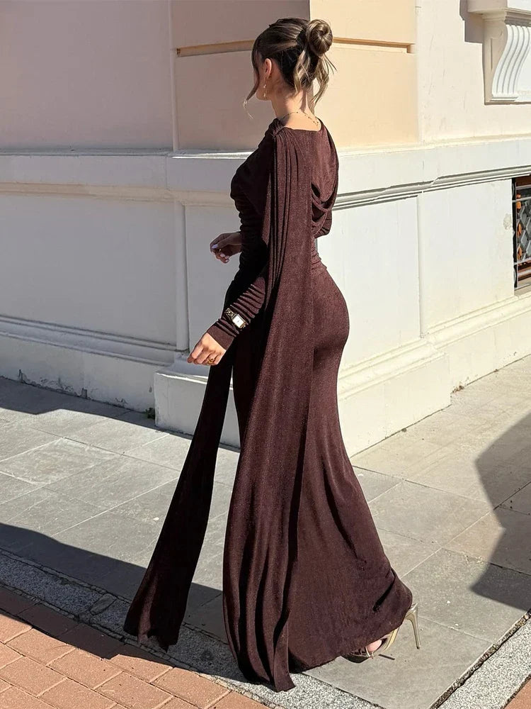 Vestido Longo Ajustado ao Corpo de Manga Longa com Franzido e Fita Lateral