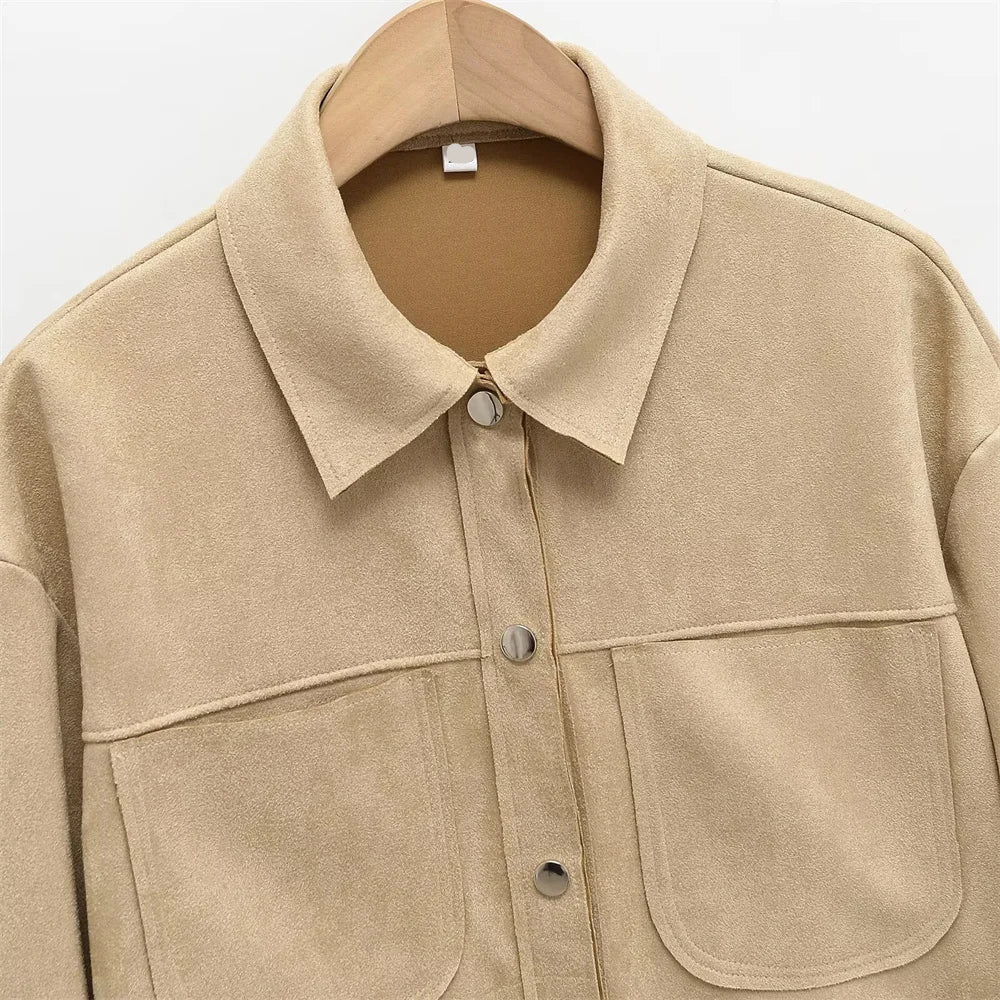 Dandara | Casaco Cropped Bege com Detalhes Vazados e Design Autoral