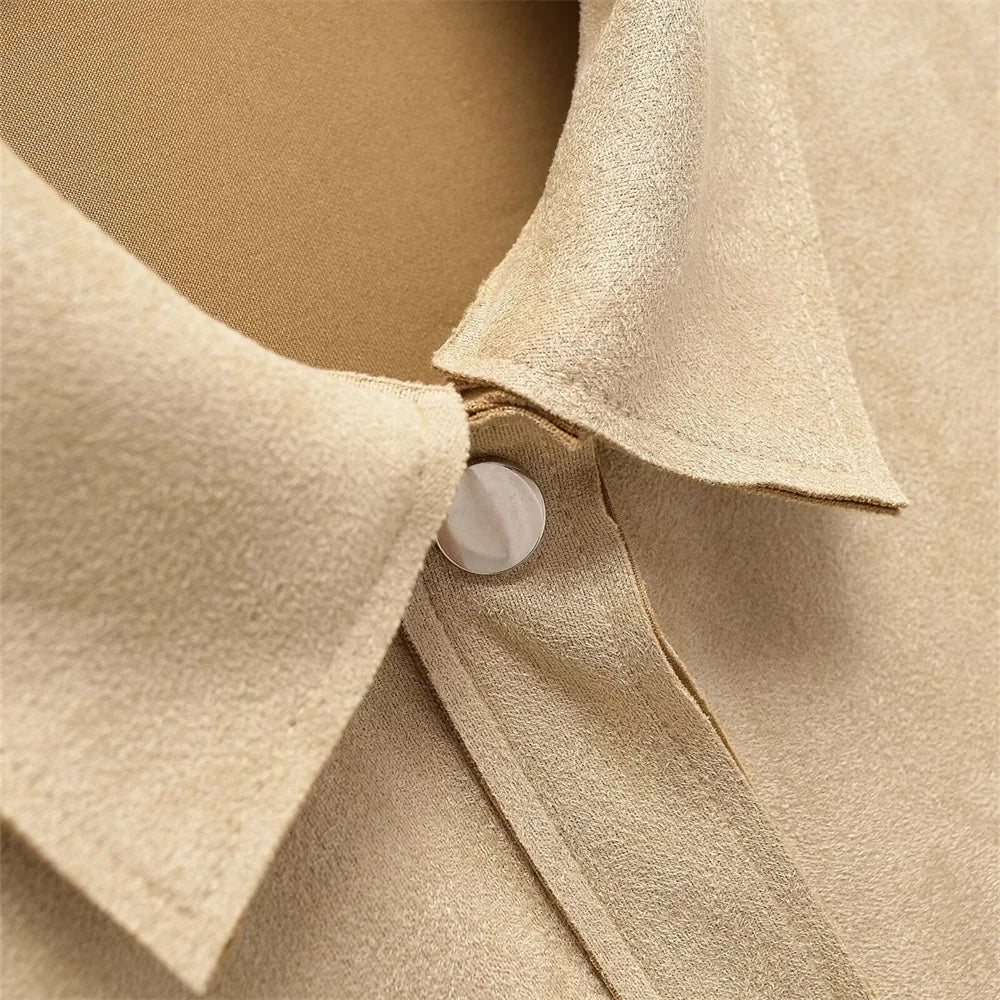 Dandara | Casaco Cropped Bege com Detalhes Vazados e Design Autoral