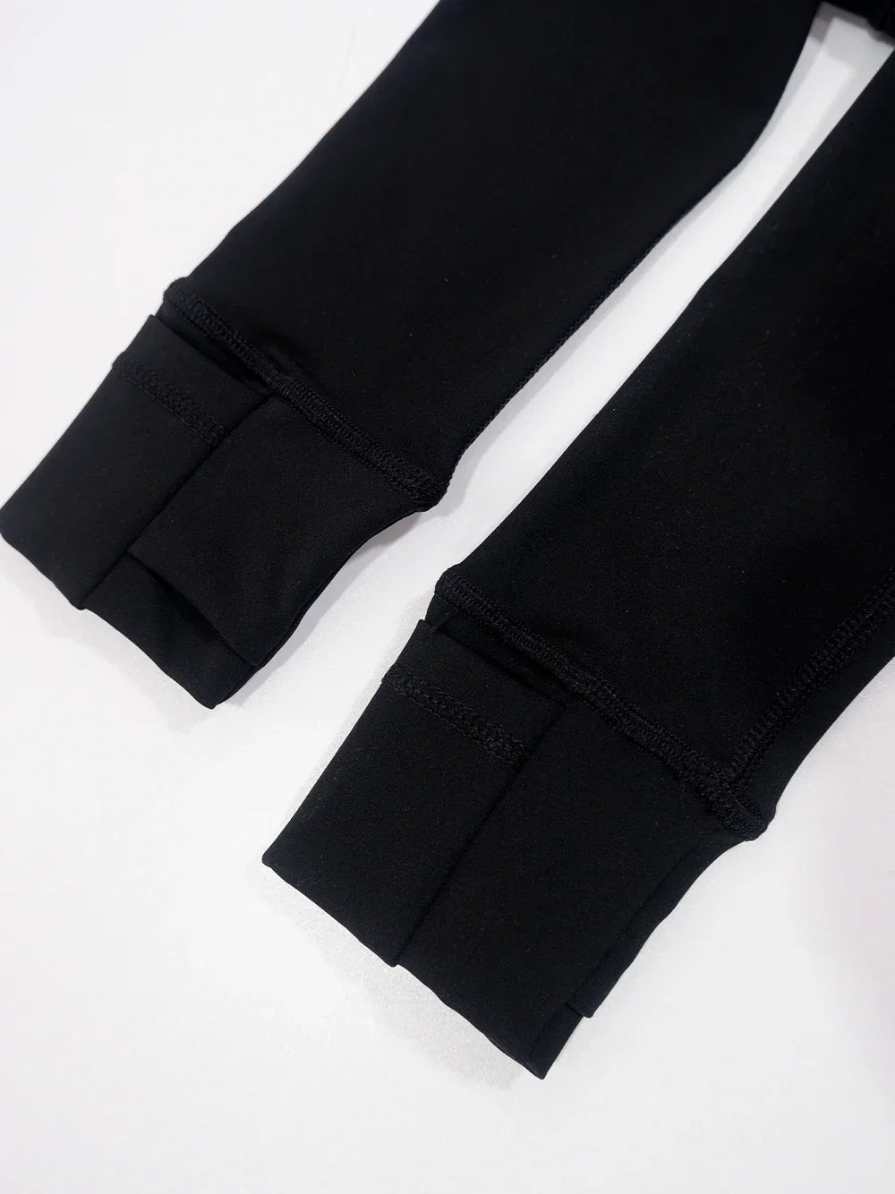 Conjunto Esportivo Feminino com Zíper Dourado e Calça Modeladora