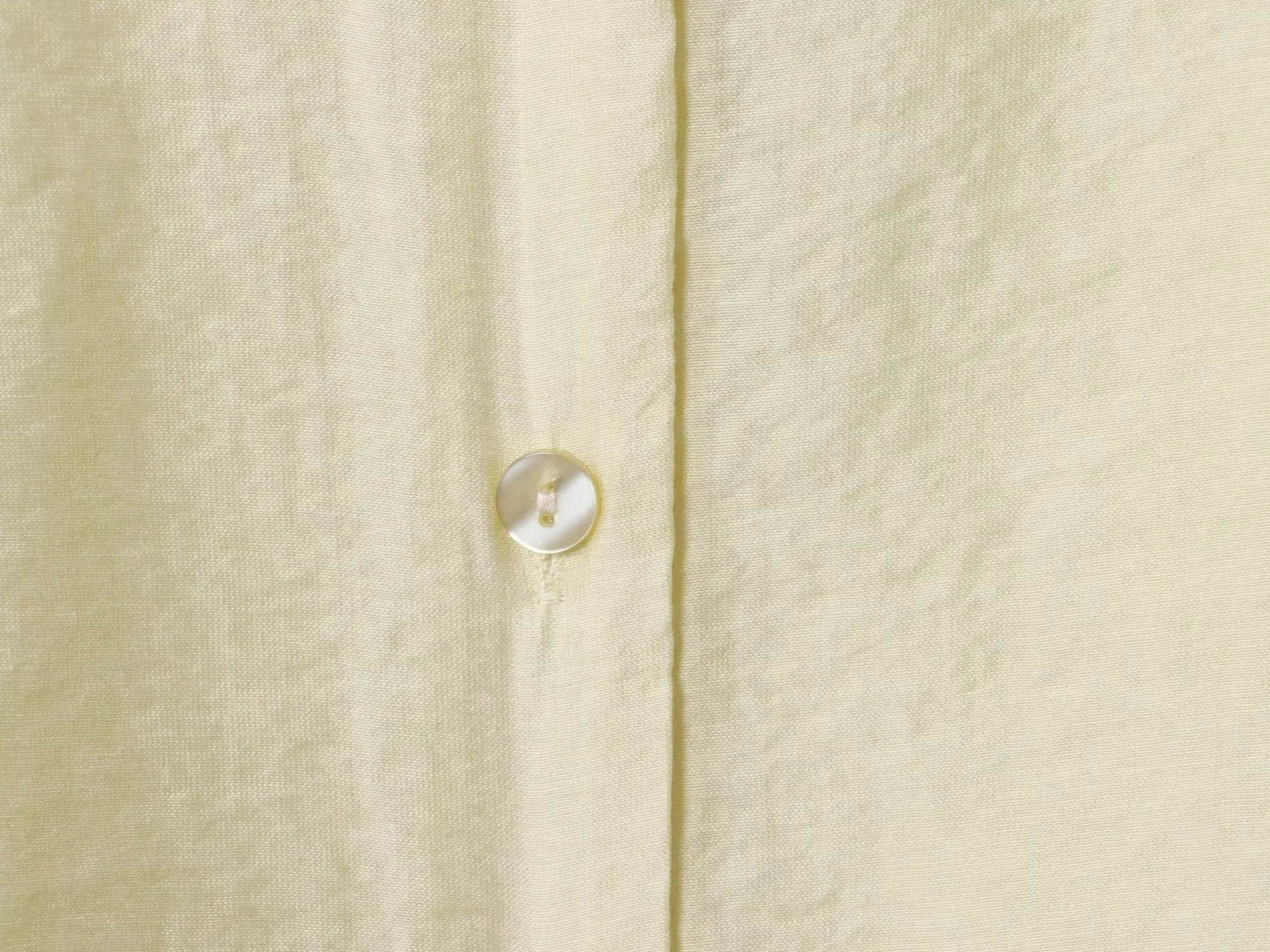 Camisa Elegante de Manga Longa – Modelagem Solta e Minimalista