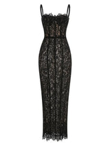 Vestido Longo Escultural com Decote Quadrado e Renda Nobre