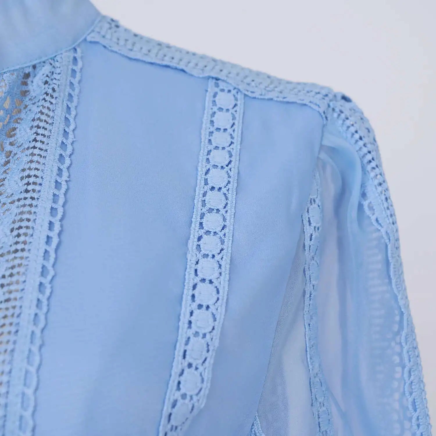 Cecília | Vestido Longo em Renda com Tecido 100% Algodão e Manga Longa