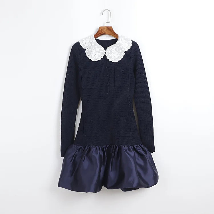 Vestido Mini de Luxo com Detalhes em Renda, Mangas Longas e Saia de Volume