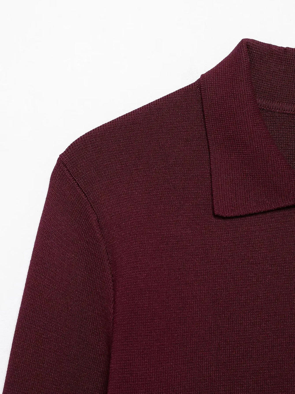 Conjunto Luxo Vermelho em Malha de Alta Densidade – Cardigã e Saia