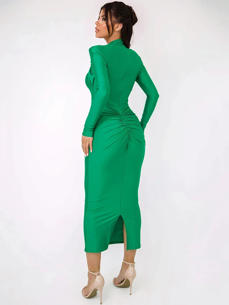 Bianca | Vestido Maxi em Malha com Fivela de Metal e Manga Longa