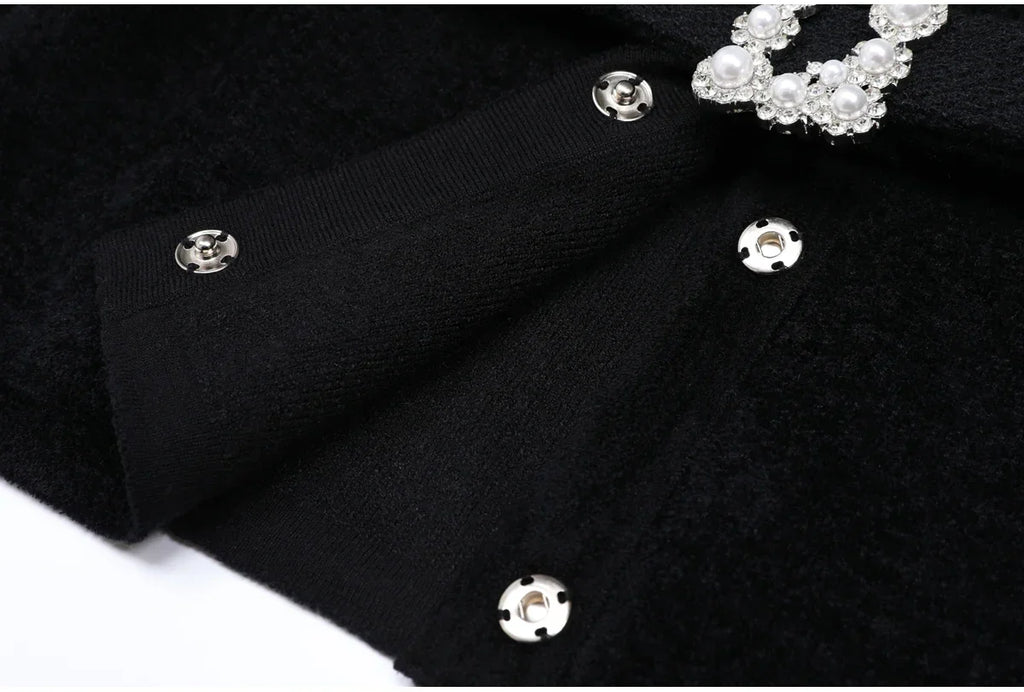 Conjunto Executivo Rosa: Casaco Estruturado e Saia Sereia Midi – Elegância