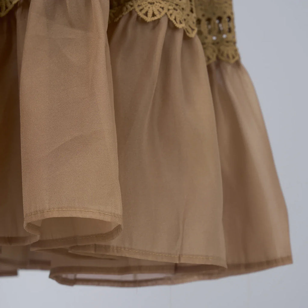 Valentina | Vestido Longo em Renda Artesanal com Aplicação de Pérolas
