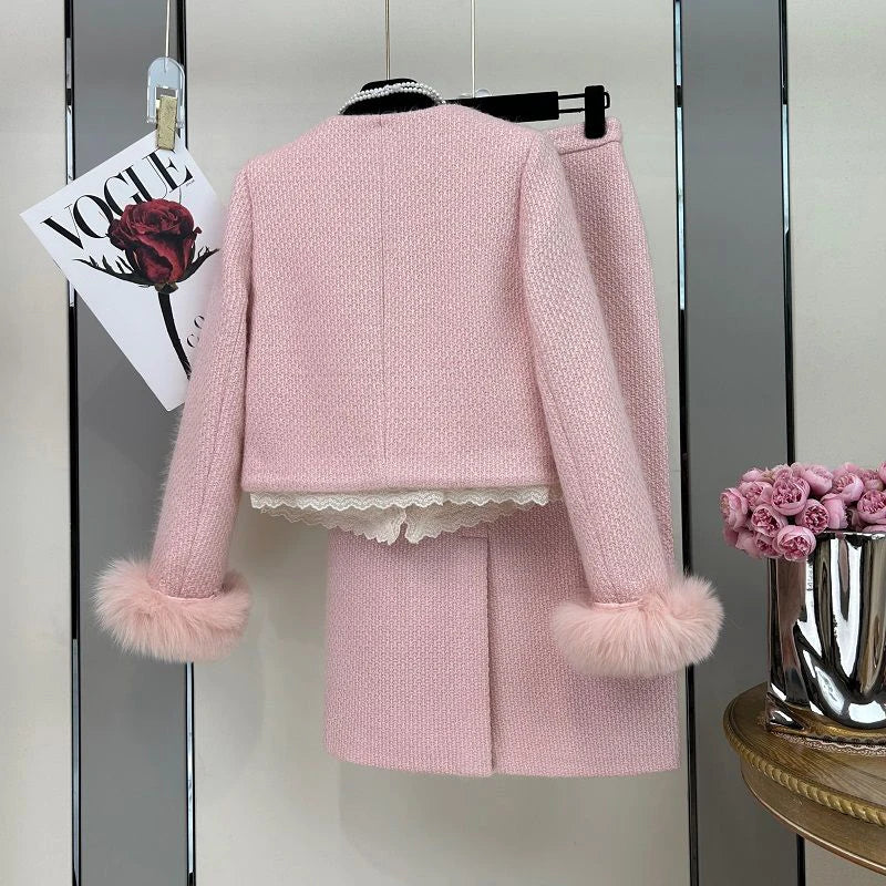 Conjunto Tweed Elegância Atemporal - Casaco Estruturado e Saia Cintura Alta