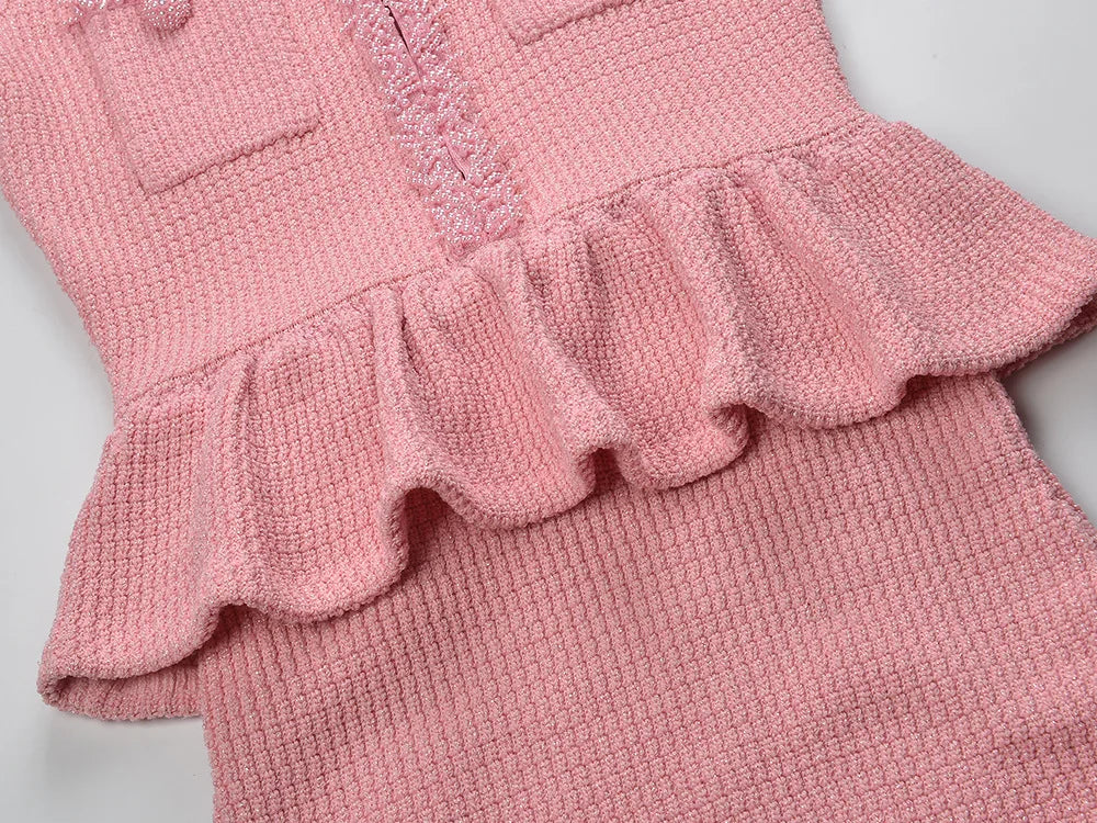 Vestido Midi em Tricô com Babados e Bordados de Pérolas – Luxo e Delicadeza
