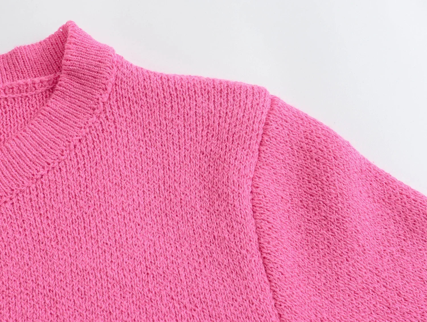 Cardigã Minimalista Modal com Bolsos