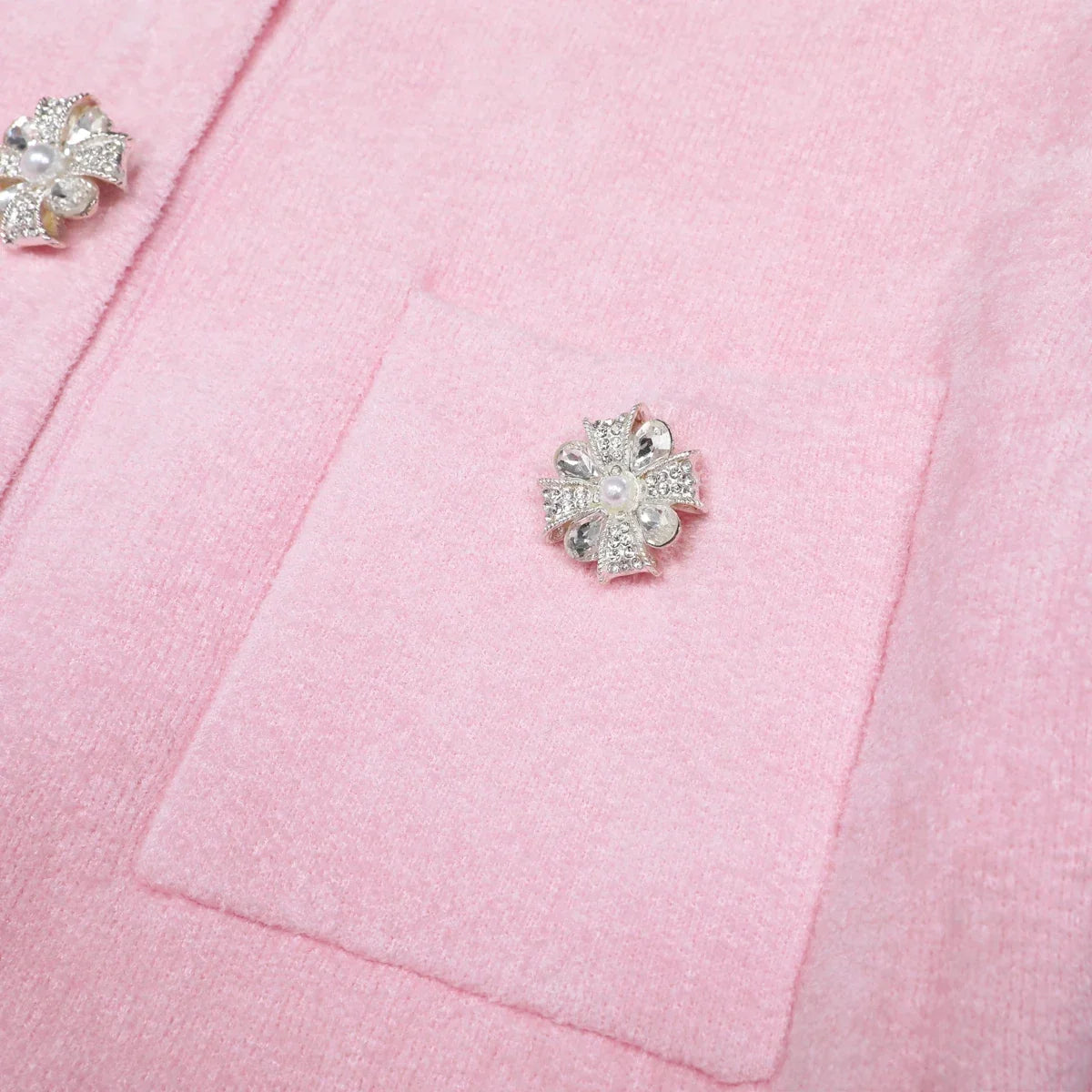 Conjunto Executivo Rosa: Casaco Estruturado e Saia Sereia Midi – Elegância