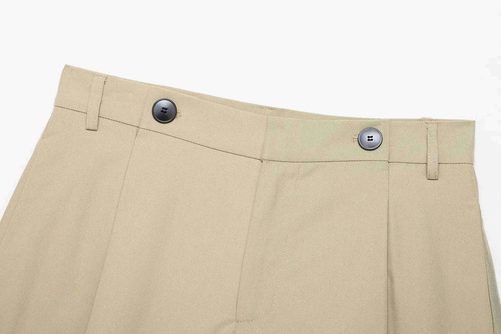 Conjunto Streetwear Elegante: Casaco Estruturado com Cinto e Shorts de Alfaiataria