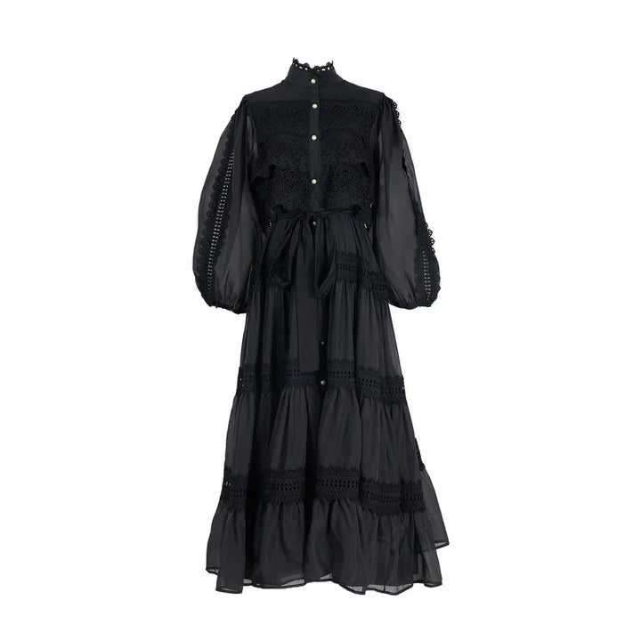 Valentina | Vestido Longo em Renda Artesanal com Aplicação de Pérolas