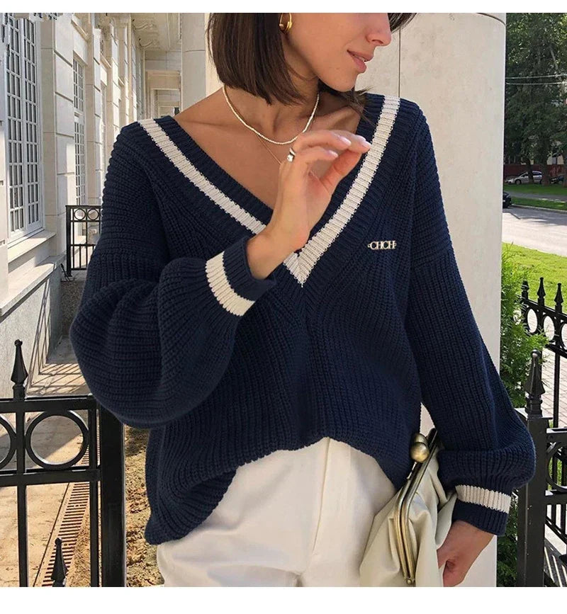 Suéter CHCH Feminino Elegance — Tricot Refinado com Design Atemporal para Looks Sofisticados