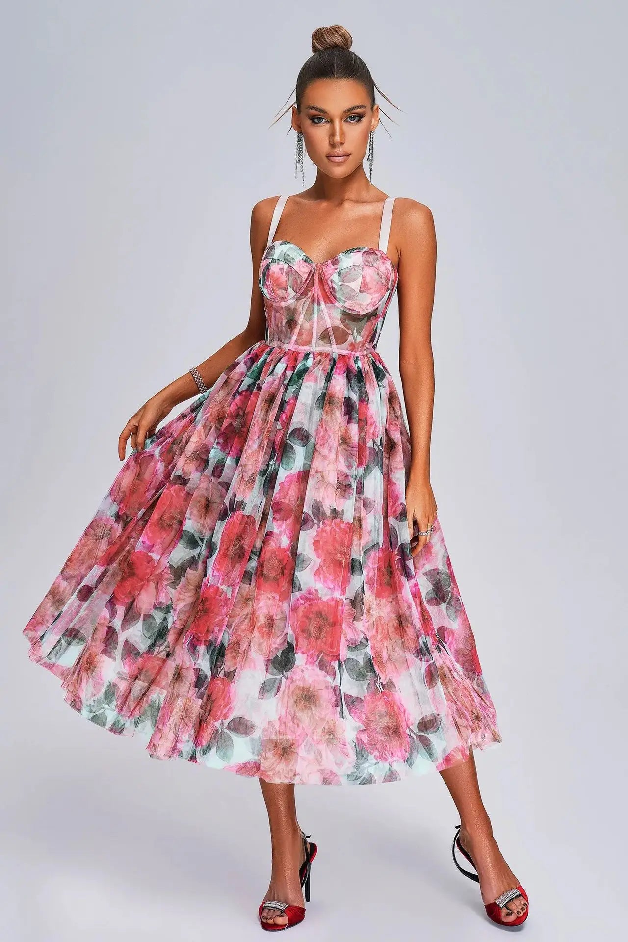 Vestido Longo de Festa com Ombros à Mostra em Crepe Fluido