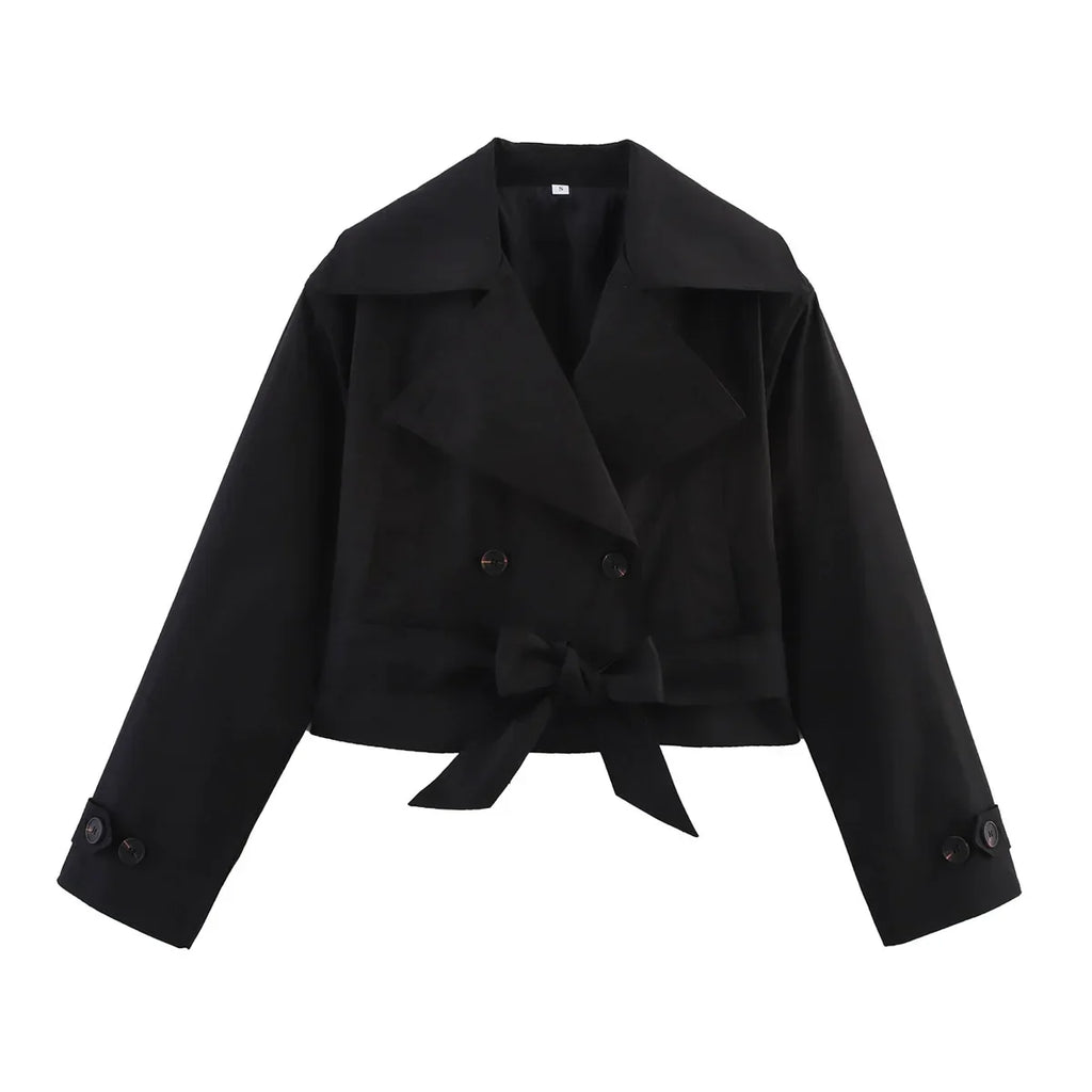 Casaco Escultural Estilo Trench Coat com Abotoamento Cruzado e Cinto