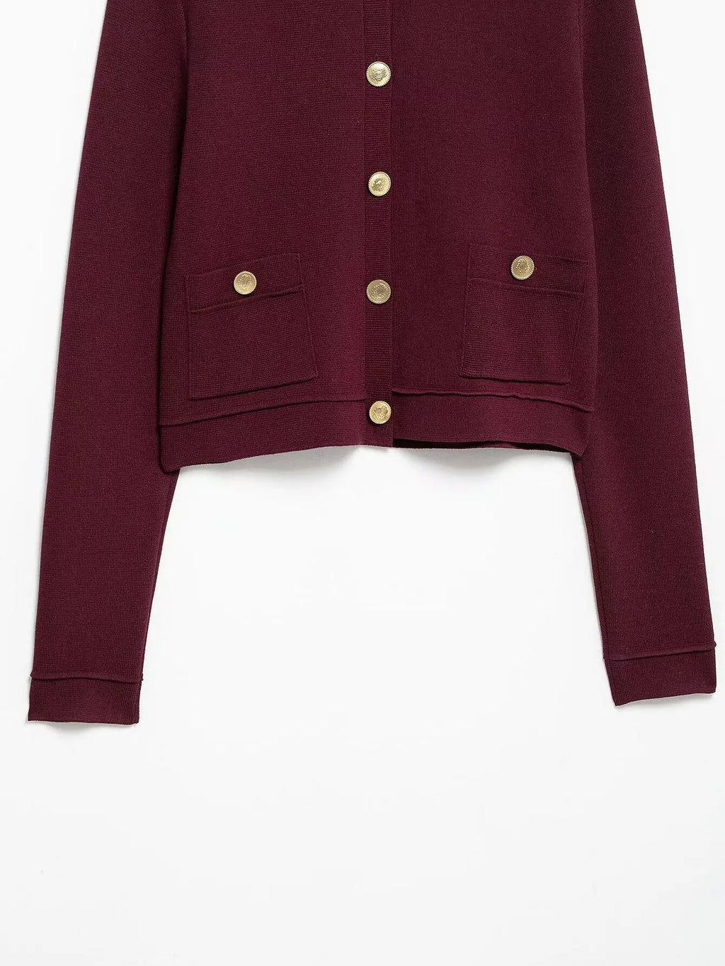 Conjunto Luxo Vermelho em Malha de Alta Densidade – Cardigã e Saia
