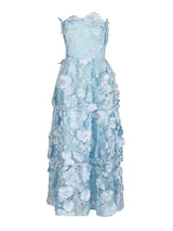 Vestido em Camadas de Alta Alfaiataria com Aplique Chic e Cintura Alta
