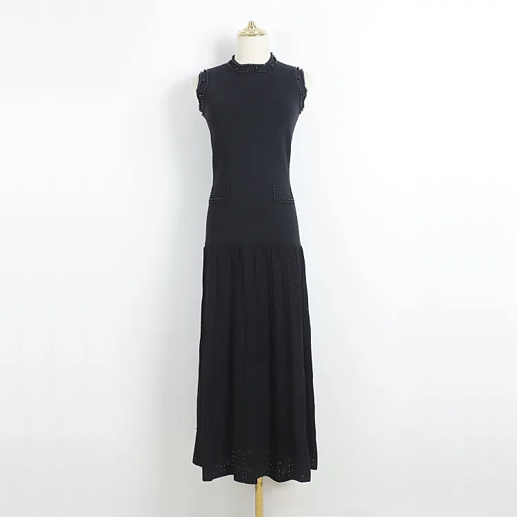 Vestido Midi em Tricô com Aplicações de Pérolas – Azul Serenity