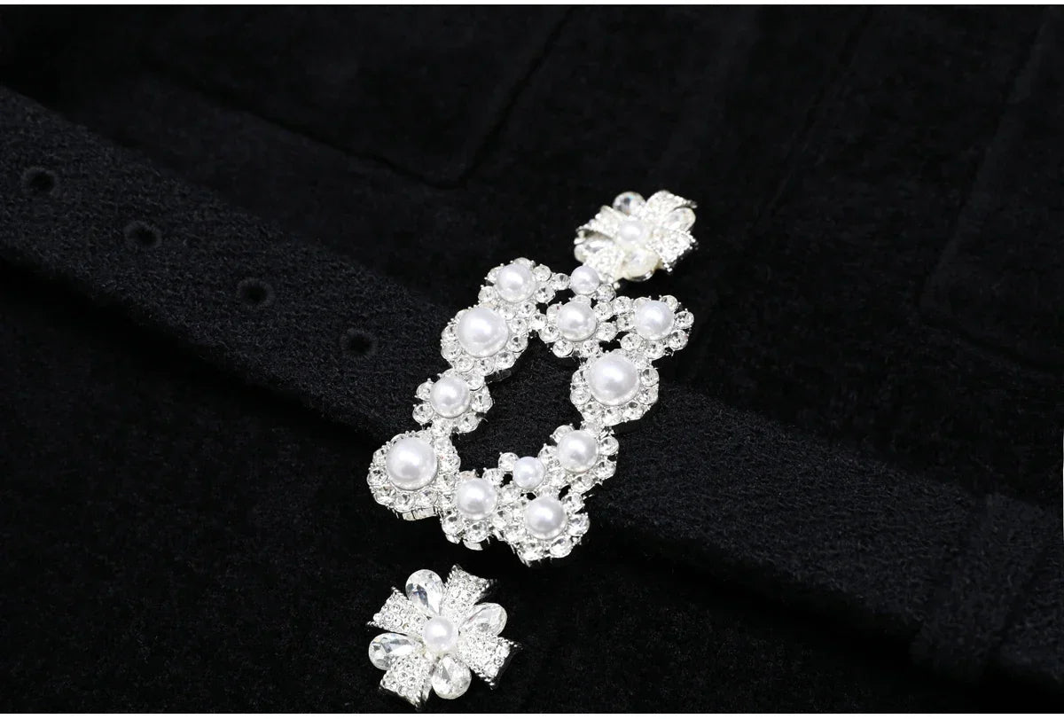 Conjunto Executivo Rosa: Casaco Estruturado e Saia Sereia Midi – Elegância