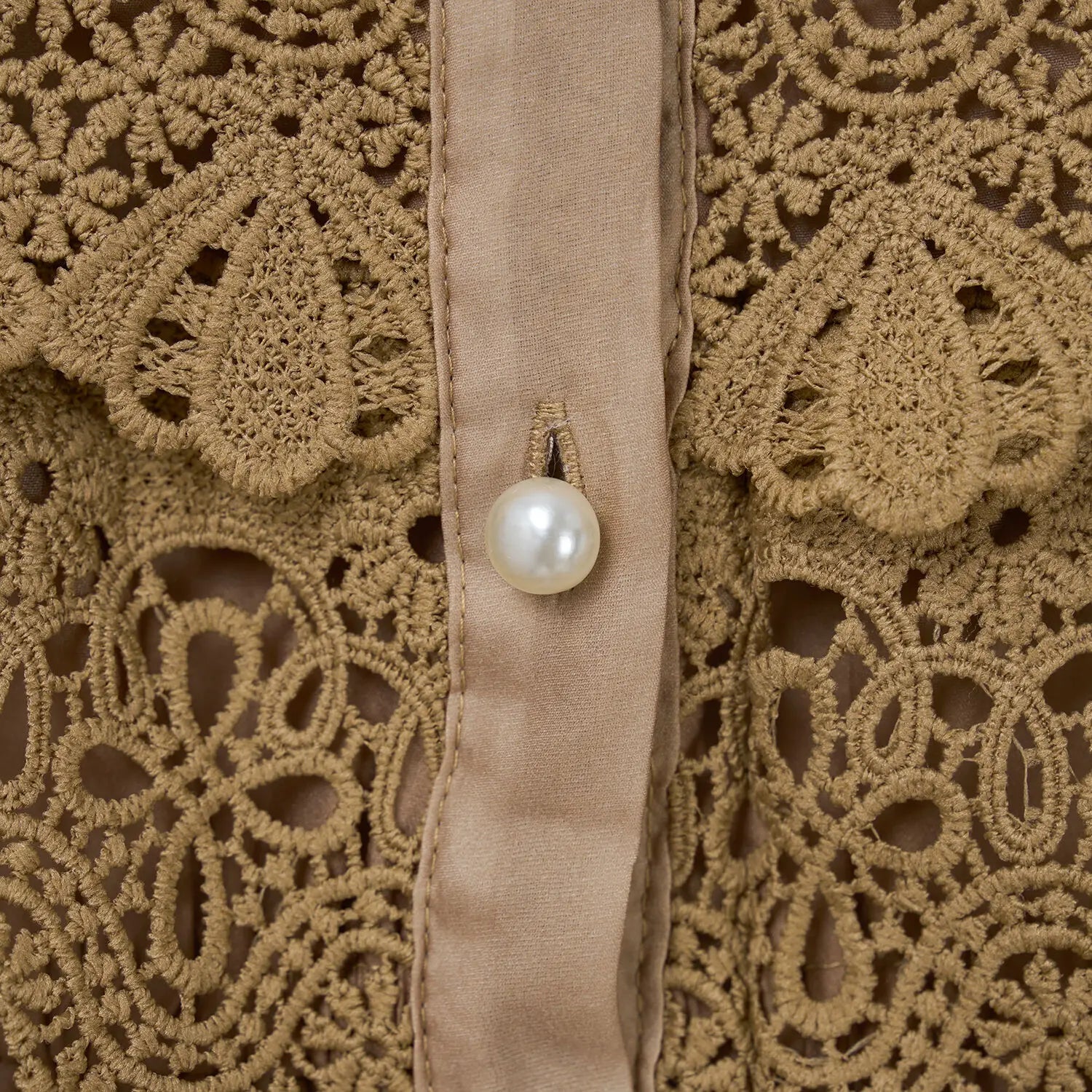 Valentina | Vestido Longo em Renda Artesanal com Aplicação de Pérolas