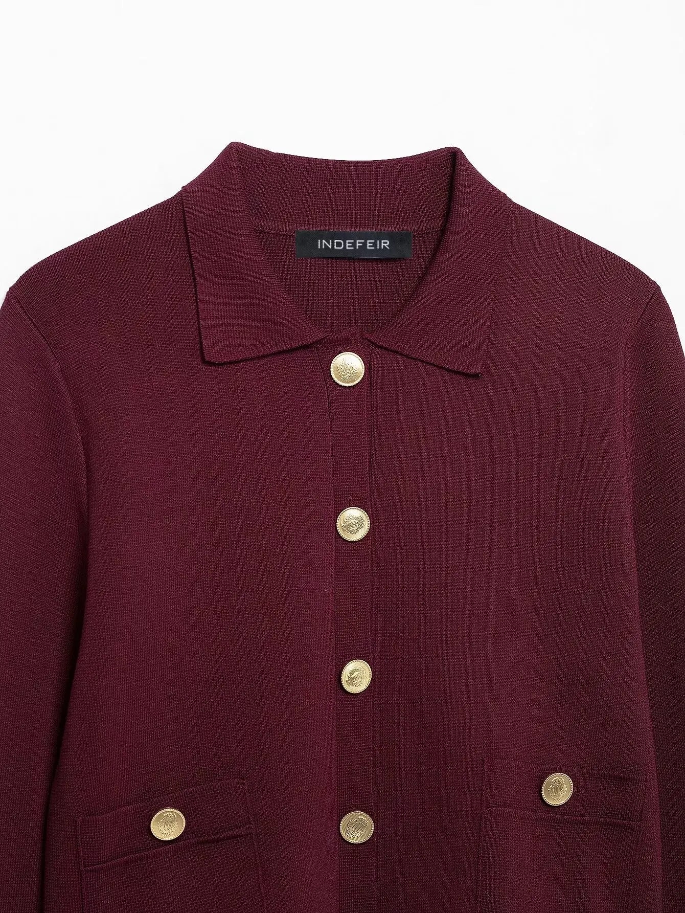 Conjunto Luxo Vermelho em Malha de Alta Densidade – Cardigã e Saia
