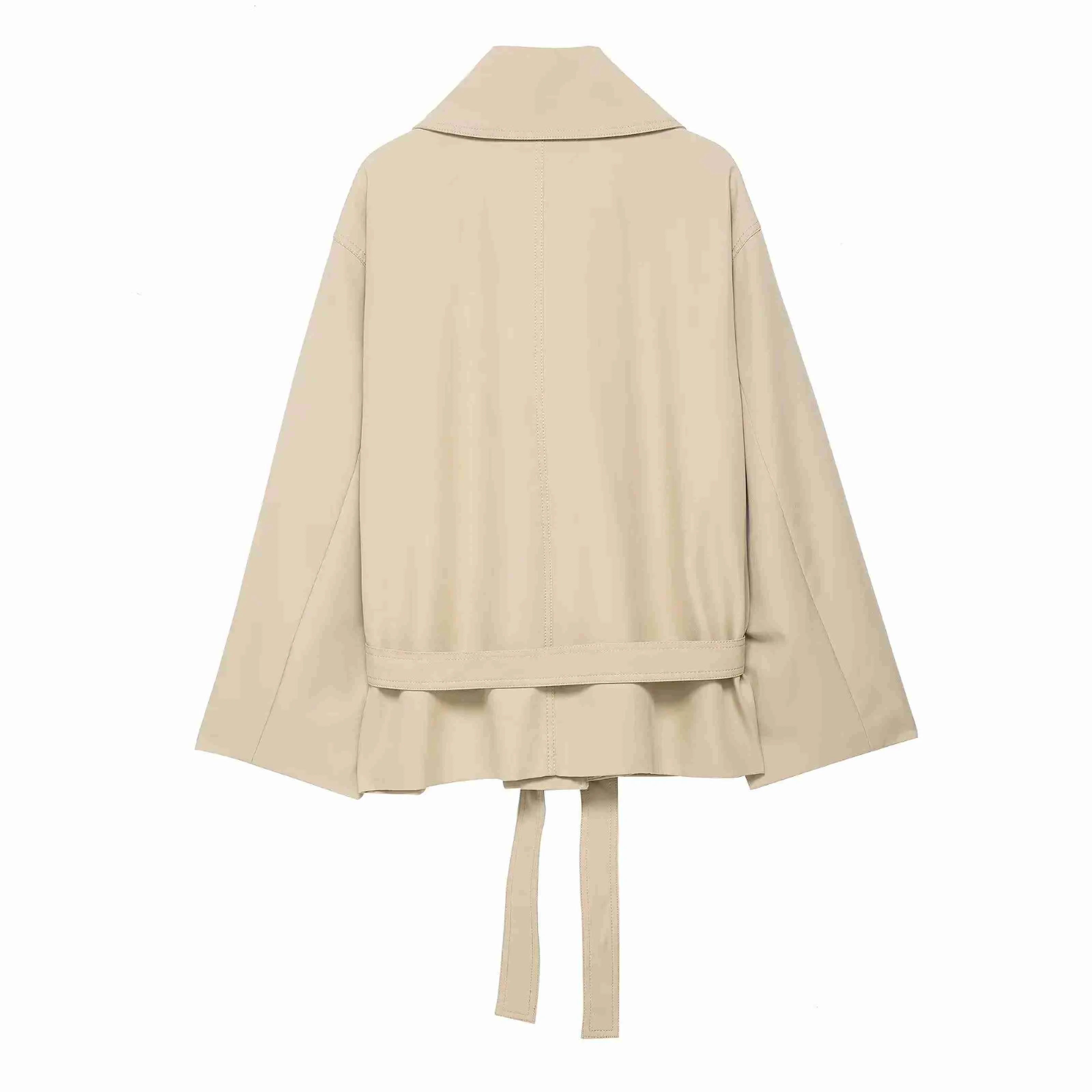 Conjunto Streetwear Elegante: Casaco Estruturado com Cinto e Shorts de Alfaiataria