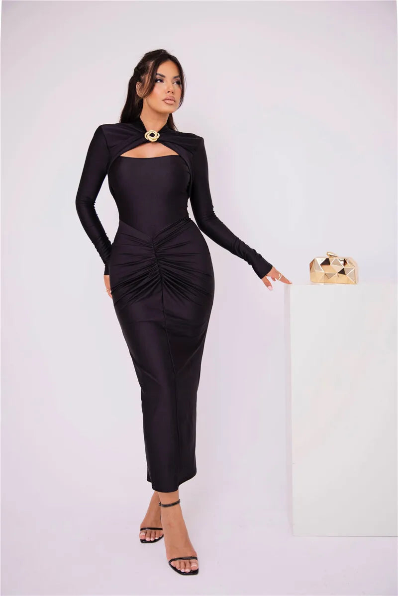 Bianca | Vestido Maxi em Malha com Fivela de Metal e Manga Longa