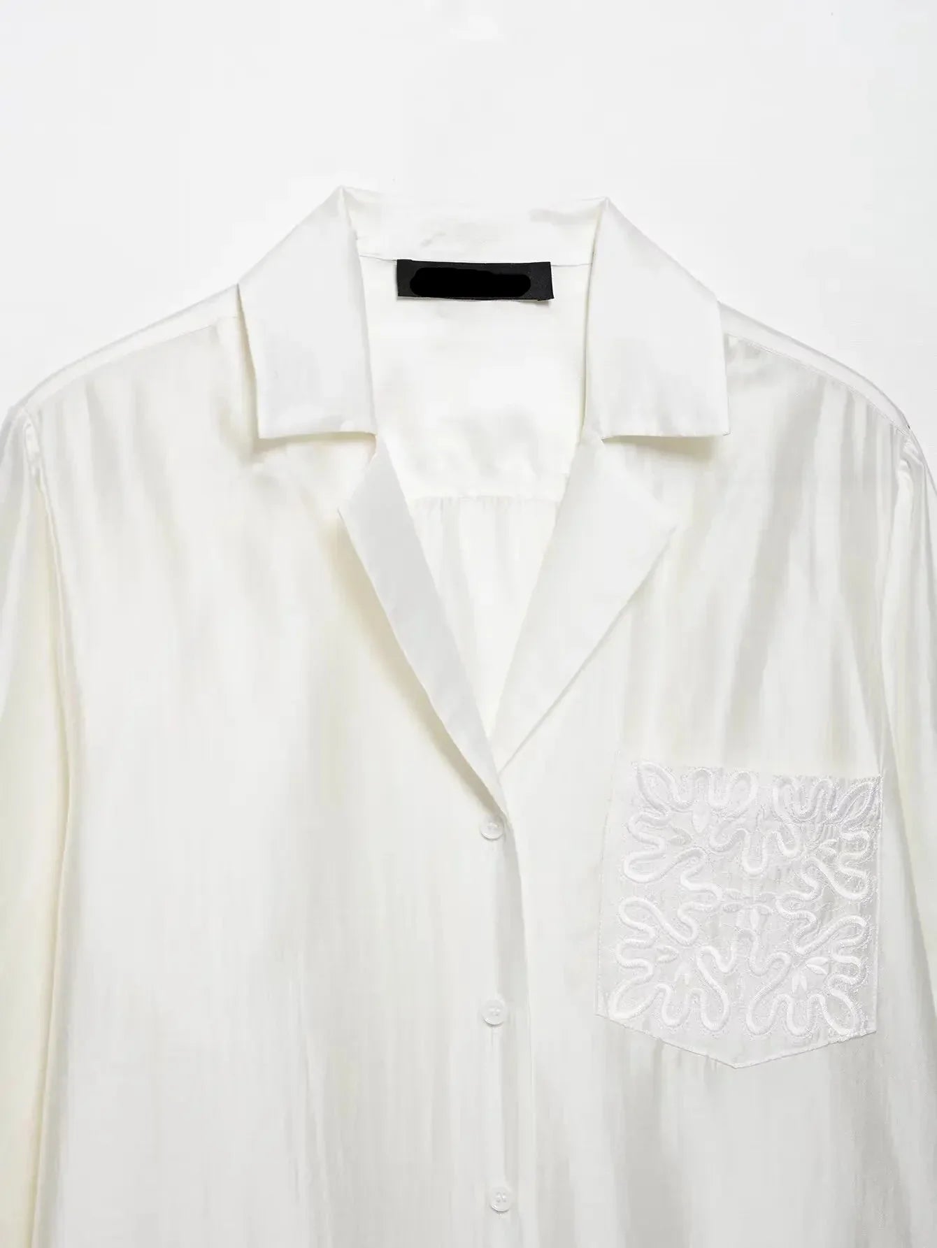 Camisa Elegante de Manga Longa – Modelagem Solta e Minimalista