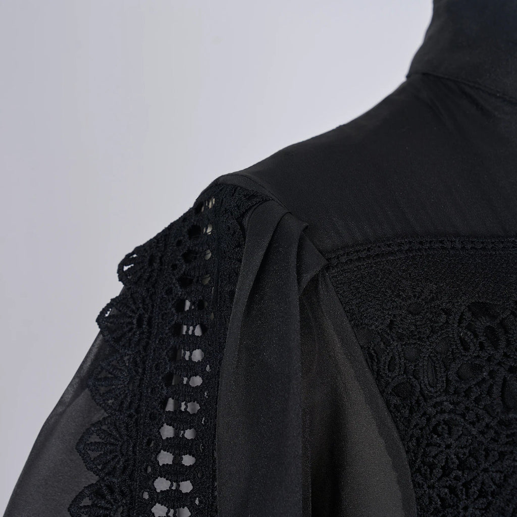 Valentina | Vestido Longo em Renda Artesanal com Aplicação de Pérolas
