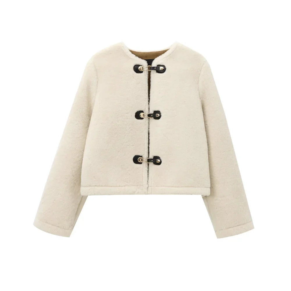 Berenice | Casaco Cropped em Shearling Bege com Fechamento em Toggles