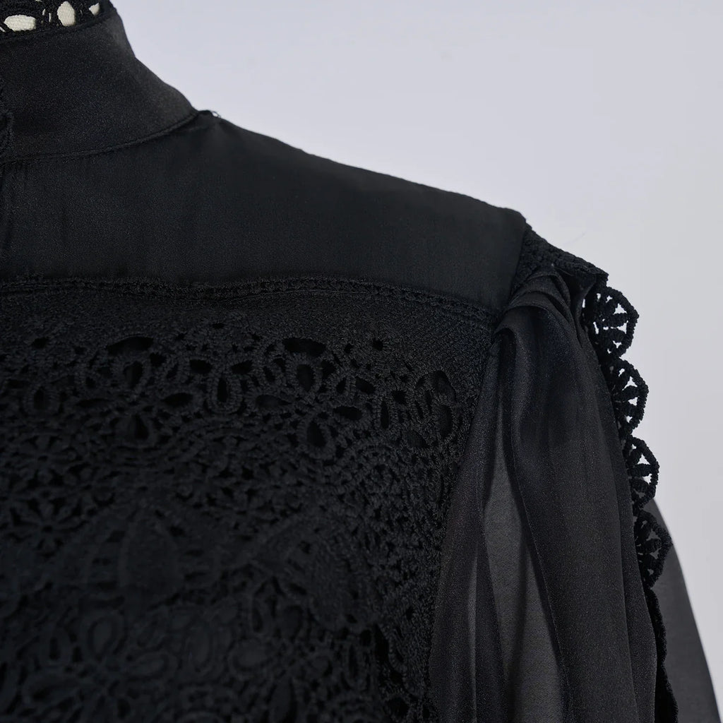 Valentina | Vestido Longo em Renda Artesanal com Aplicação de Pérolas