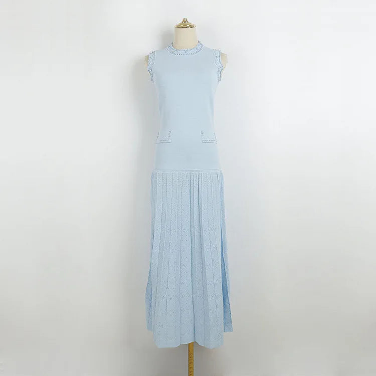 Vestido Midi em Tricô com Aplicações de Pérolas – Azul Serenity