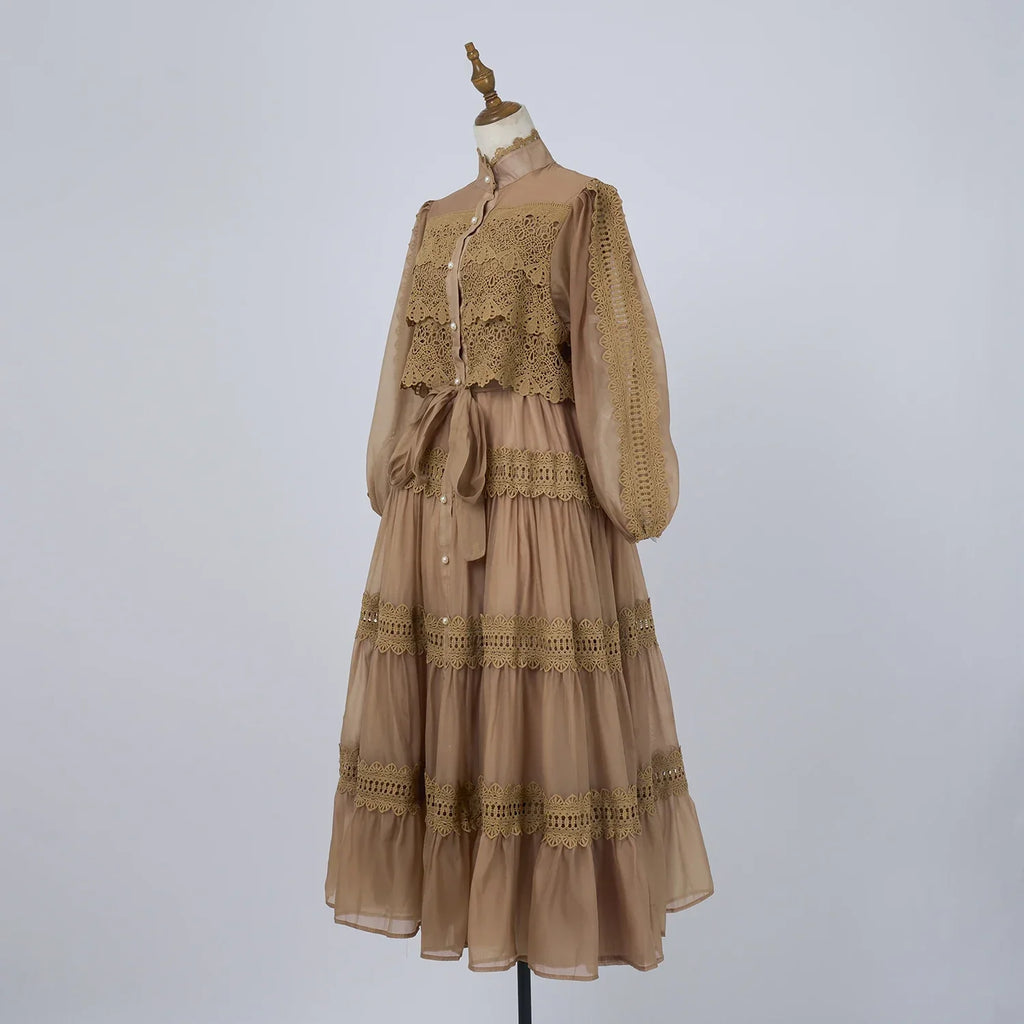 Valentina | Vestido Longo em Renda Artesanal com Aplicação de Pérolas