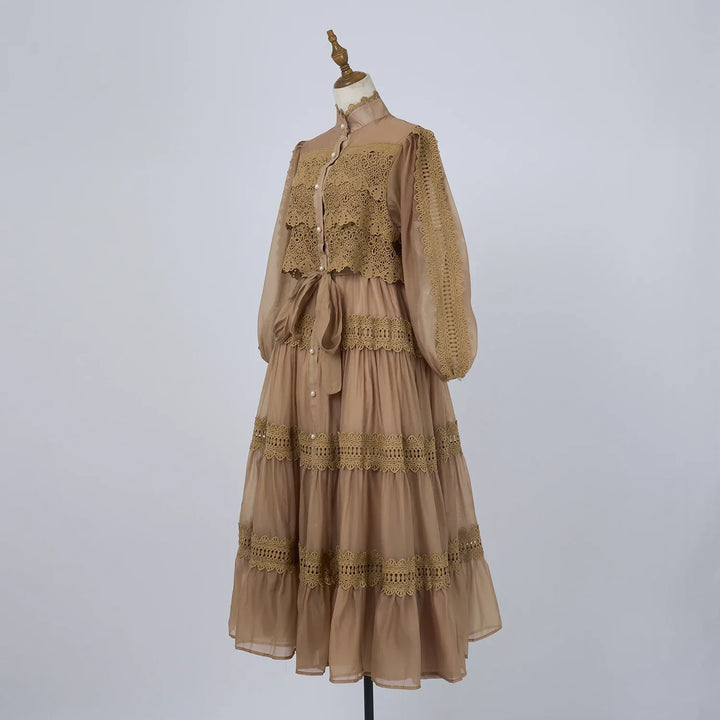 Valentina | Vestido Longo em Renda Artesanal com Aplicação de Pérolas