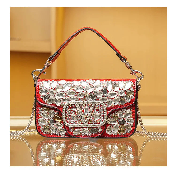 Bolsa Clutch Elegante com Pedrarias Bordadas à Mão