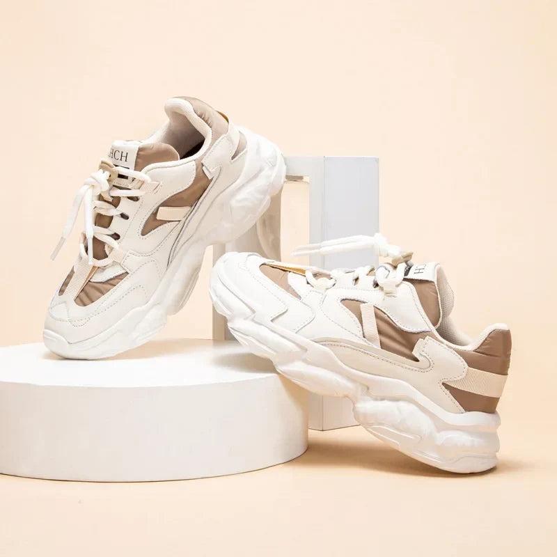 Tênis CHCH Esportivo Feminino em Malha Respirável com Design Moderno e Conforto Diário
