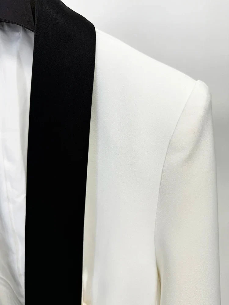 Blazer de Alfaiataria Escultural Bicolor com Gola Xale