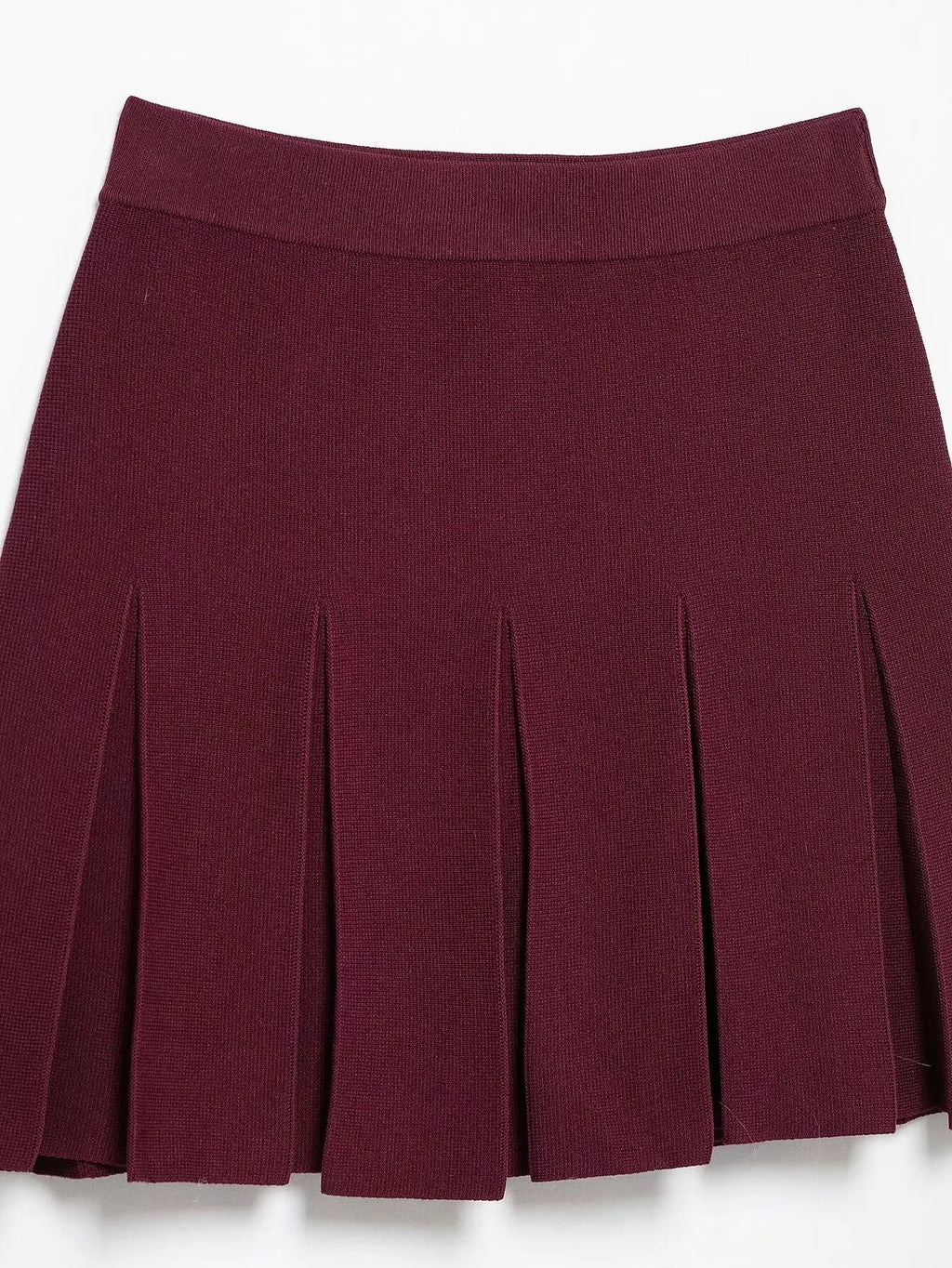 Conjunto Luxo Vermelho em Malha de Alta Densidade – Cardigã e Saia