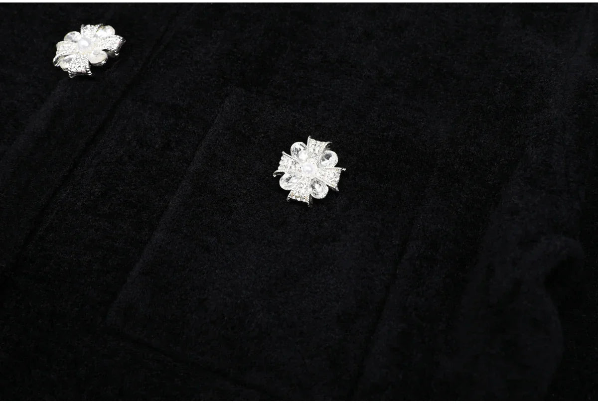 Conjunto Executivo Rosa: Casaco Estruturado e Saia Sereia Midi – Elegância