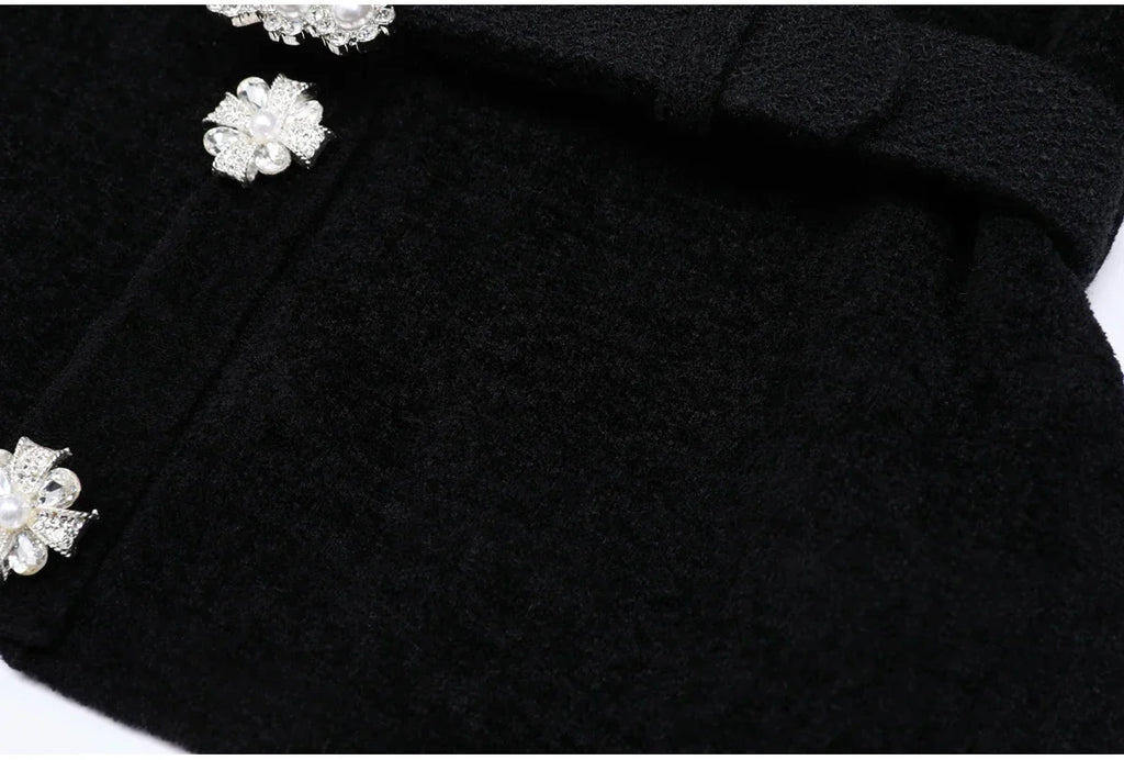 Conjunto Executivo Rosa: Casaco Estruturado e Saia Sereia Midi – Elegância