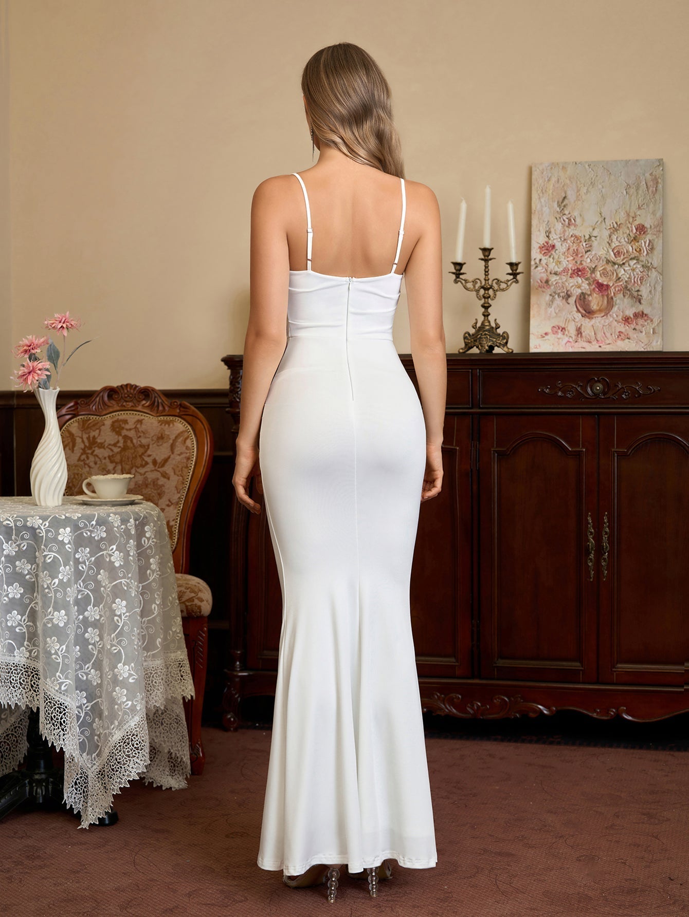 Rafaela | Vestido Longo Nude Franzido com Corte Sereia